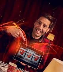 Studio live dealer simcity dengan dealer profesional dan kamera multi-sudut